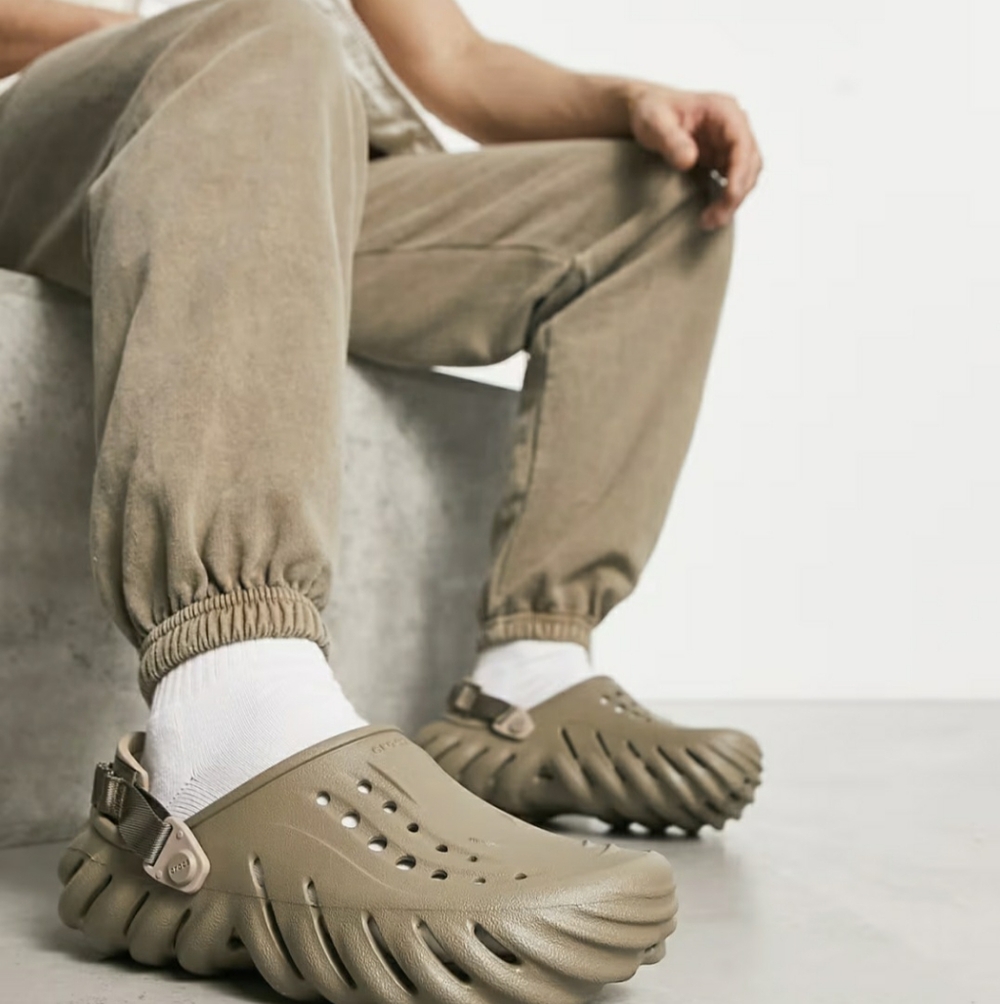 Crocs "Echo" Clogs 2022